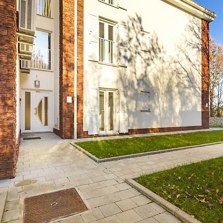 Villa Apartments Futura Vantacici Exterior photo