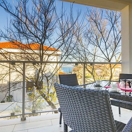 Villa Apartments Futura Vantacici Exterior photo