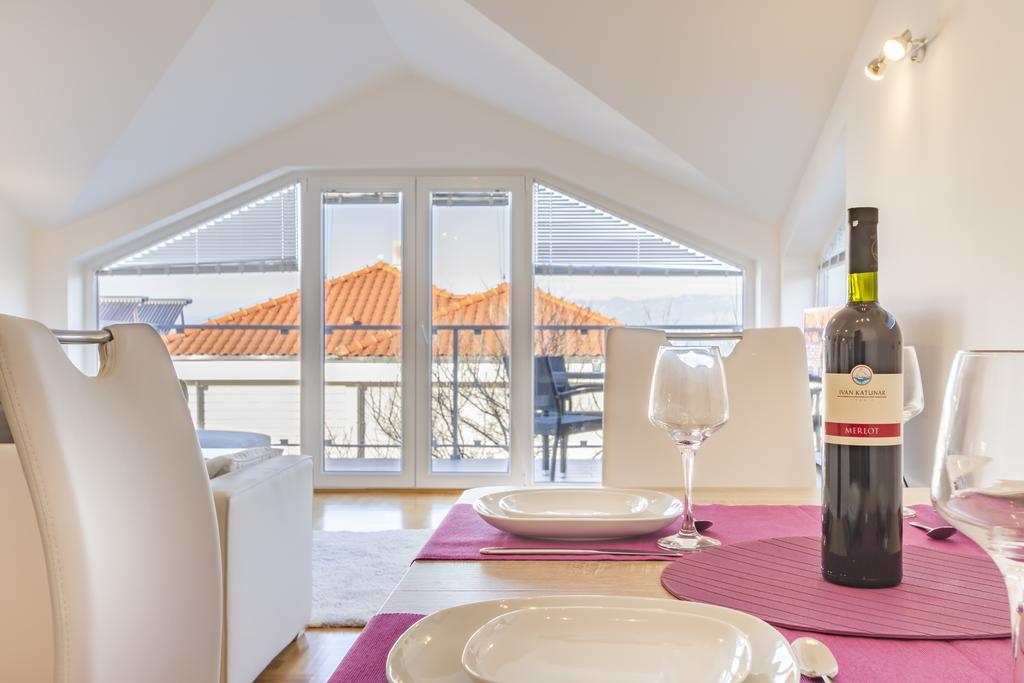 Villa Apartments Futura Apartment Vantacici