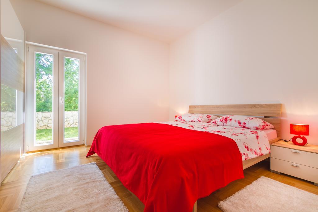 Apartma Villa Apartments Futura Vantacici